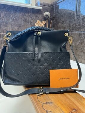 Louis Vuitton Maida Hobo Black Empreinte M45522 Original Owner